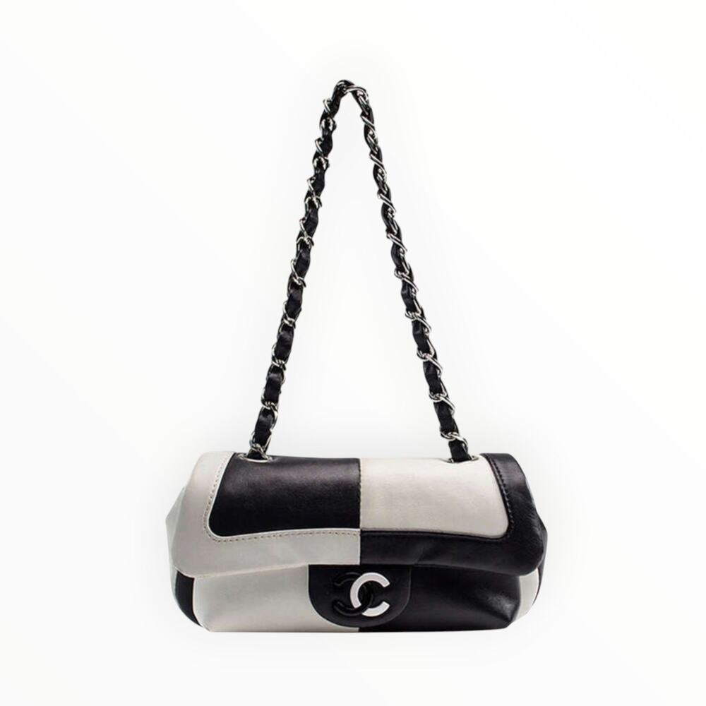 Chanel Bicolor Small Flap bag Black/white
